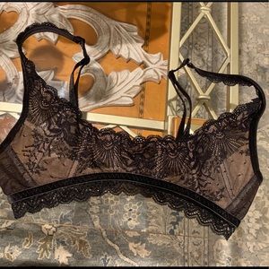 Victoria’s Secret black lace sling bra - Small